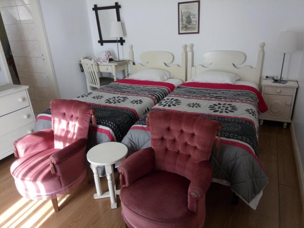 פונשל Pensao Residencial Vila Teresinha מראה חיצוני תמונה