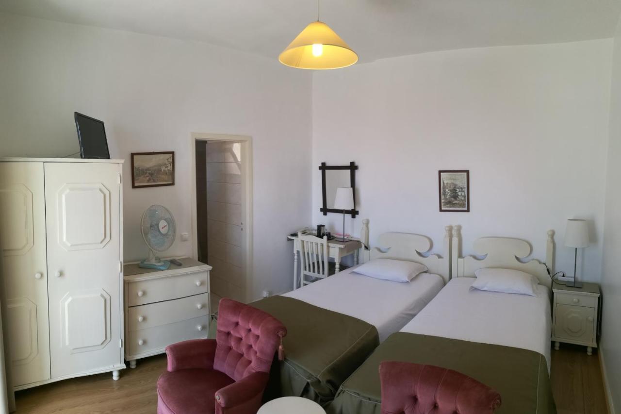 פונשל Pensao Residencial Vila Teresinha מראה חיצוני תמונה