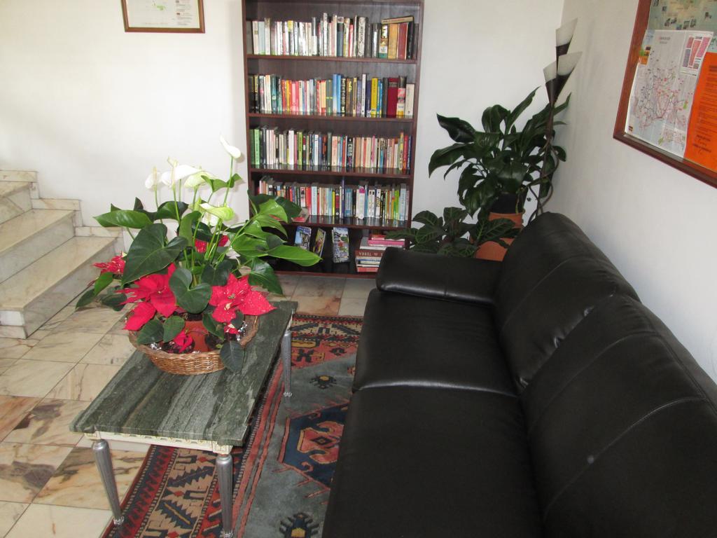 פונשל Pensao Residencial Vila Teresinha חדר תמונה