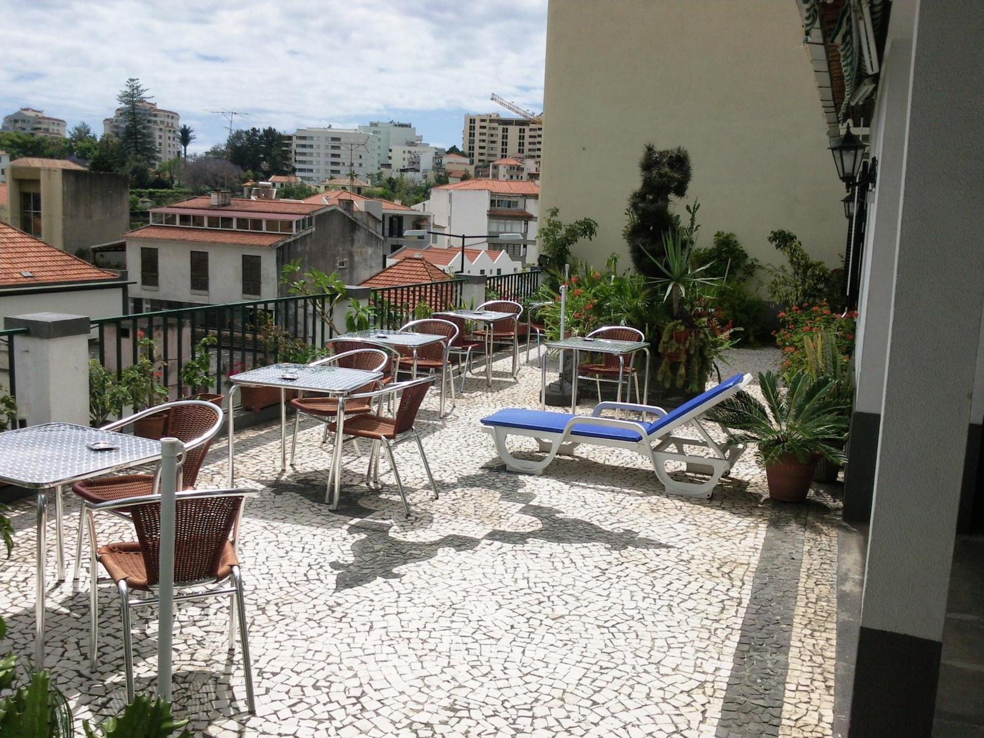 פונשל Pensao Residencial Vila Teresinha מראה חיצוני תמונה