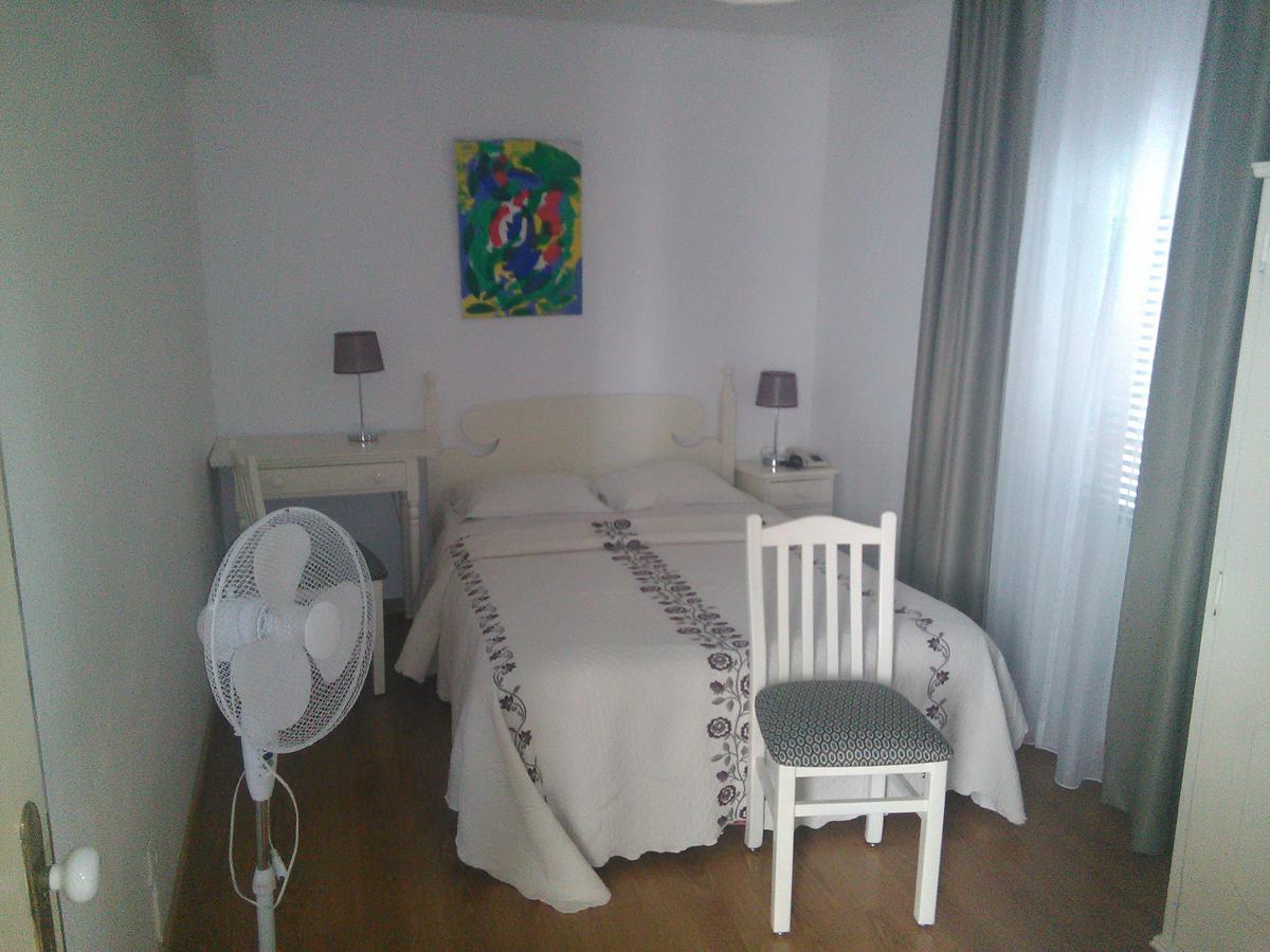 פונשל Pensao Residencial Vila Teresinha מראה חיצוני תמונה