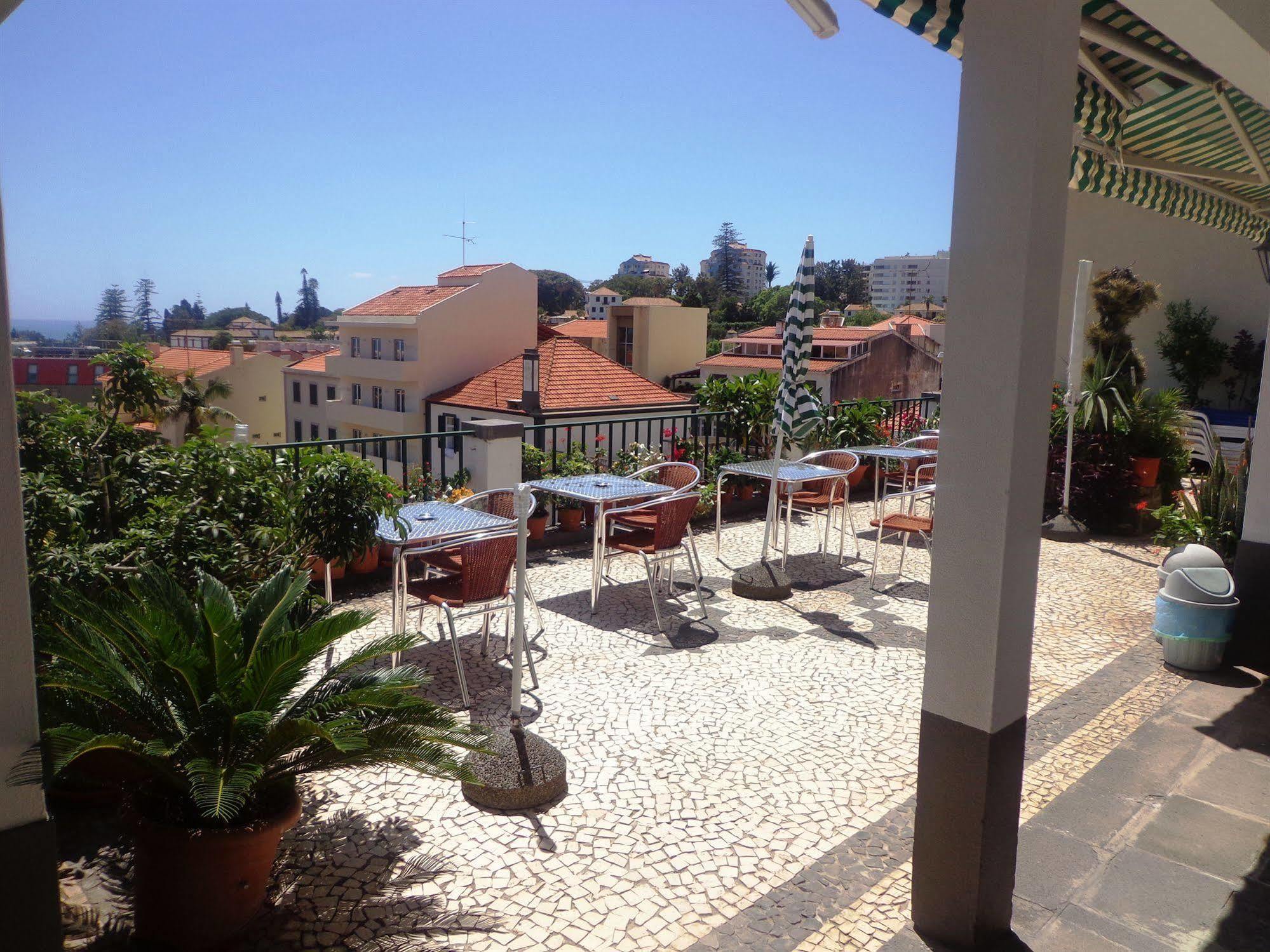 פונשל Pensao Residencial Vila Teresinha מראה חיצוני תמונה