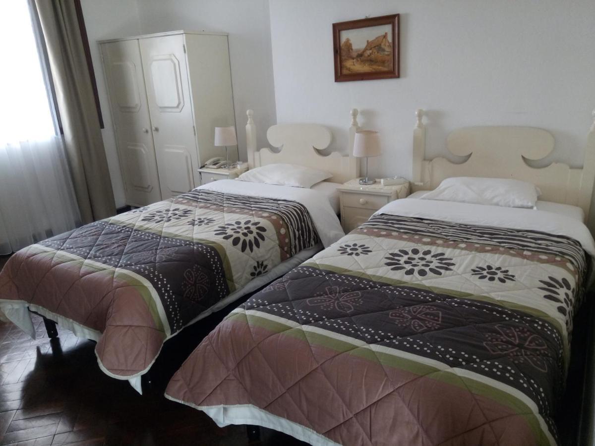 פונשל Pensao Residencial Vila Teresinha מראה חיצוני תמונה