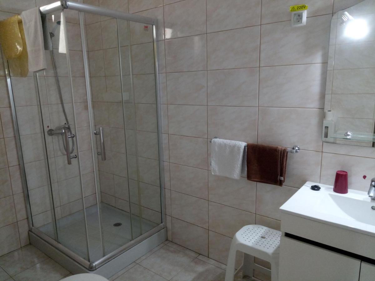 פונשל Pensao Residencial Vila Teresinha מראה חיצוני תמונה